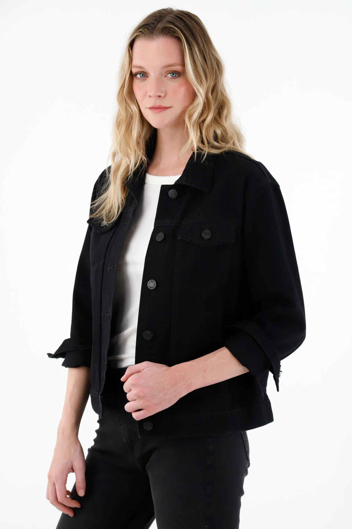 Chaqueta en black denim para mujer