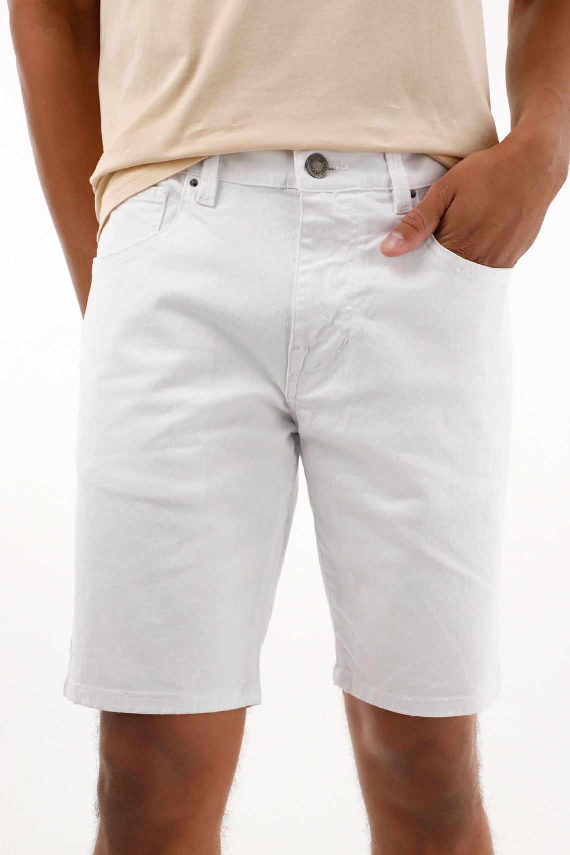 Bermuda blanca cinco bolsillos para hombre
