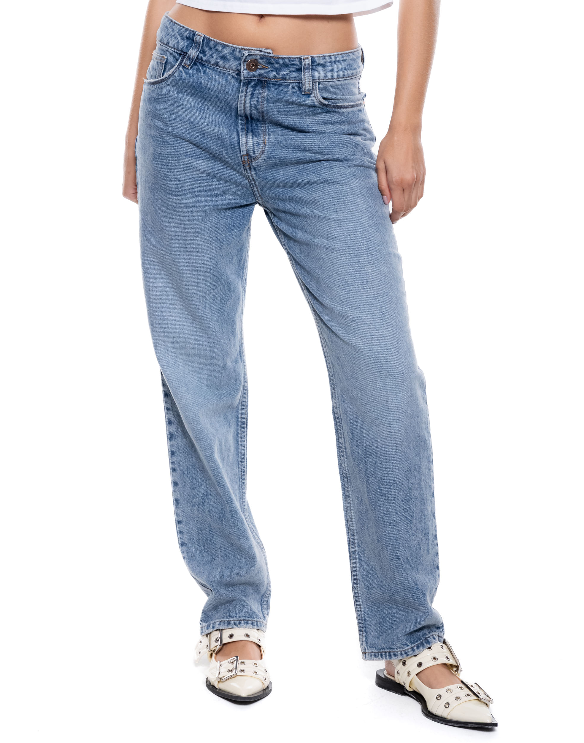 High Waist Mom Fit Jeans Tono Medio Con Reservas En Costuras