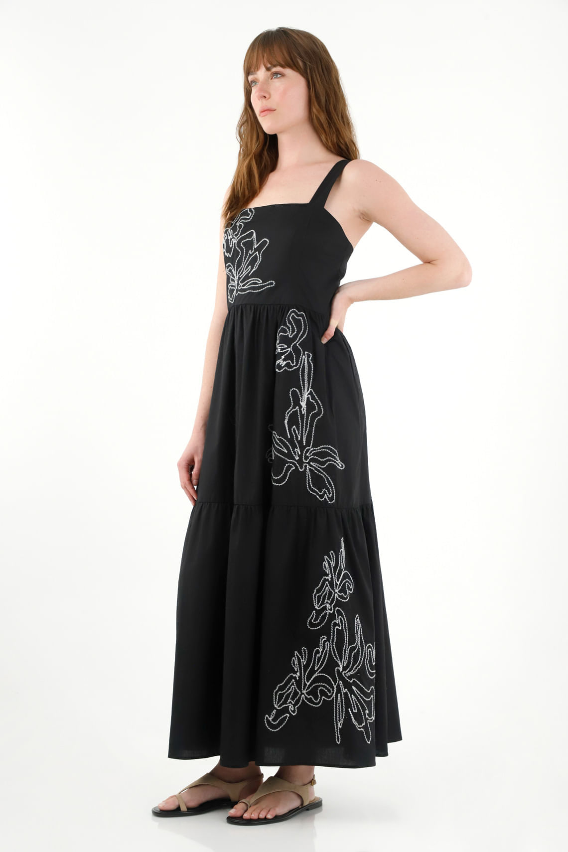 Vestido amplio de tiras con bordado para mujer