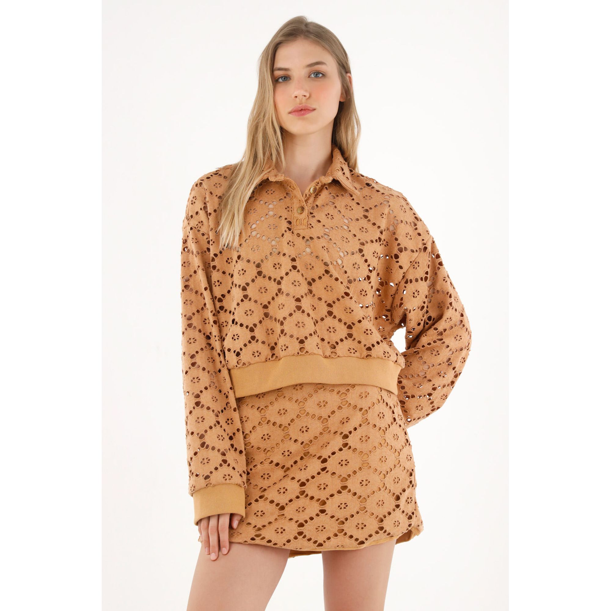 Buzo en tejido de punto café para mujer