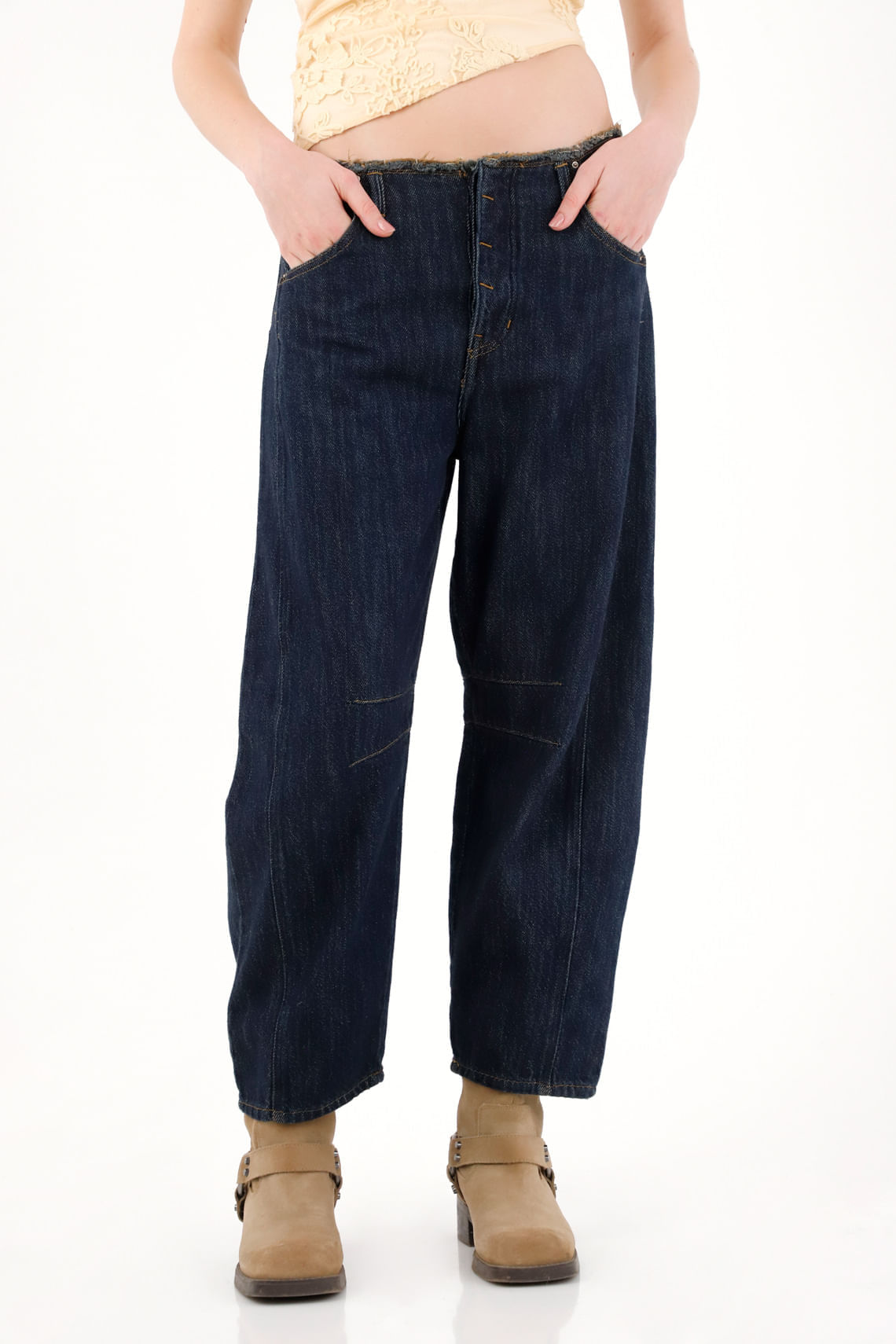 Jean Horseshoe con desflecado raw denim para mujer