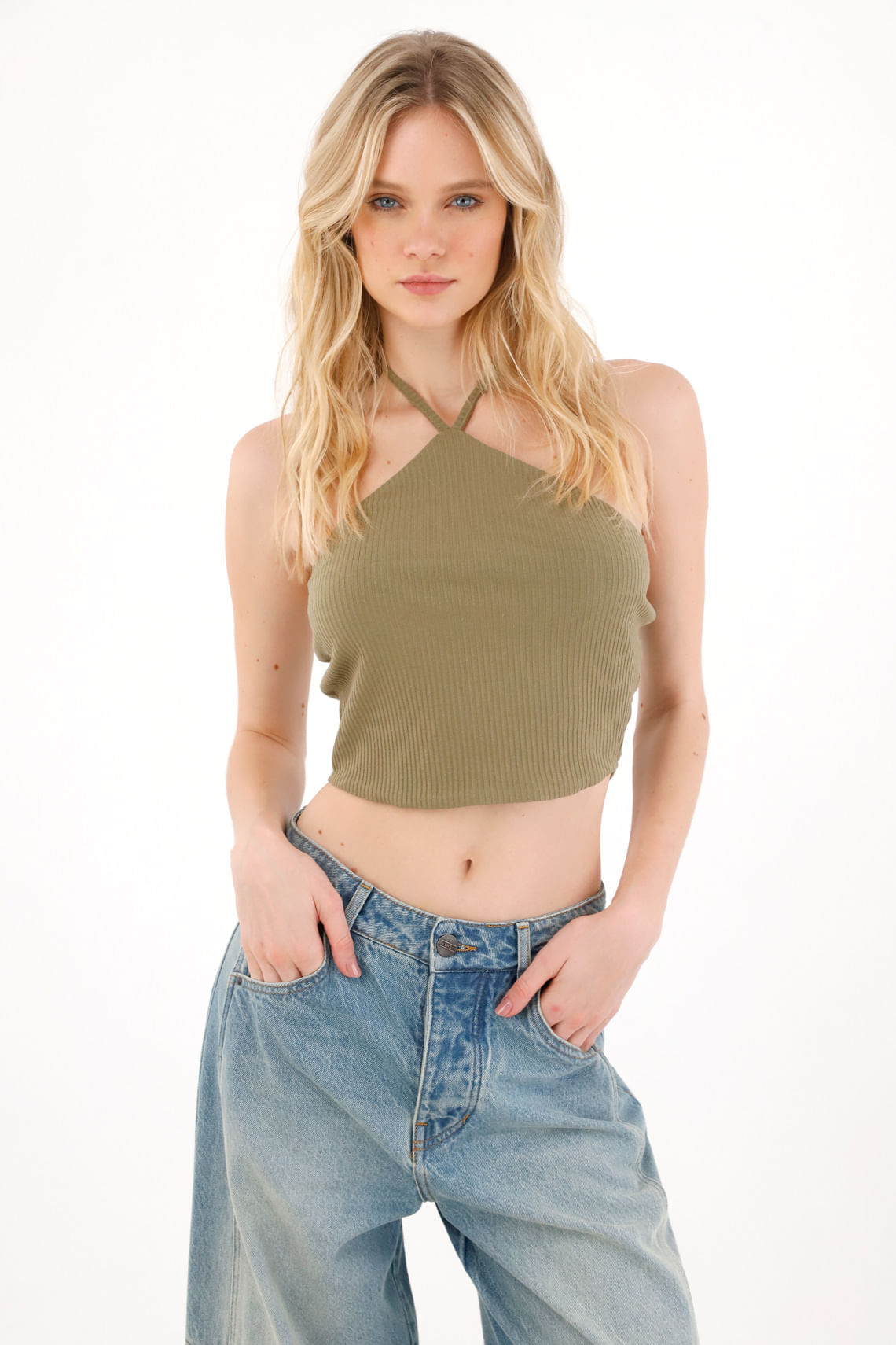 Camiseta crop cuello halter verde para mujer
