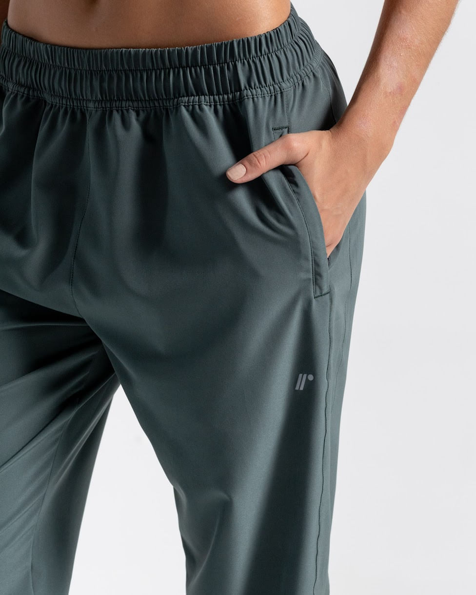 Pantalón Origen Bota Recta Deportivo, Color Verde Laurel Para Mujer