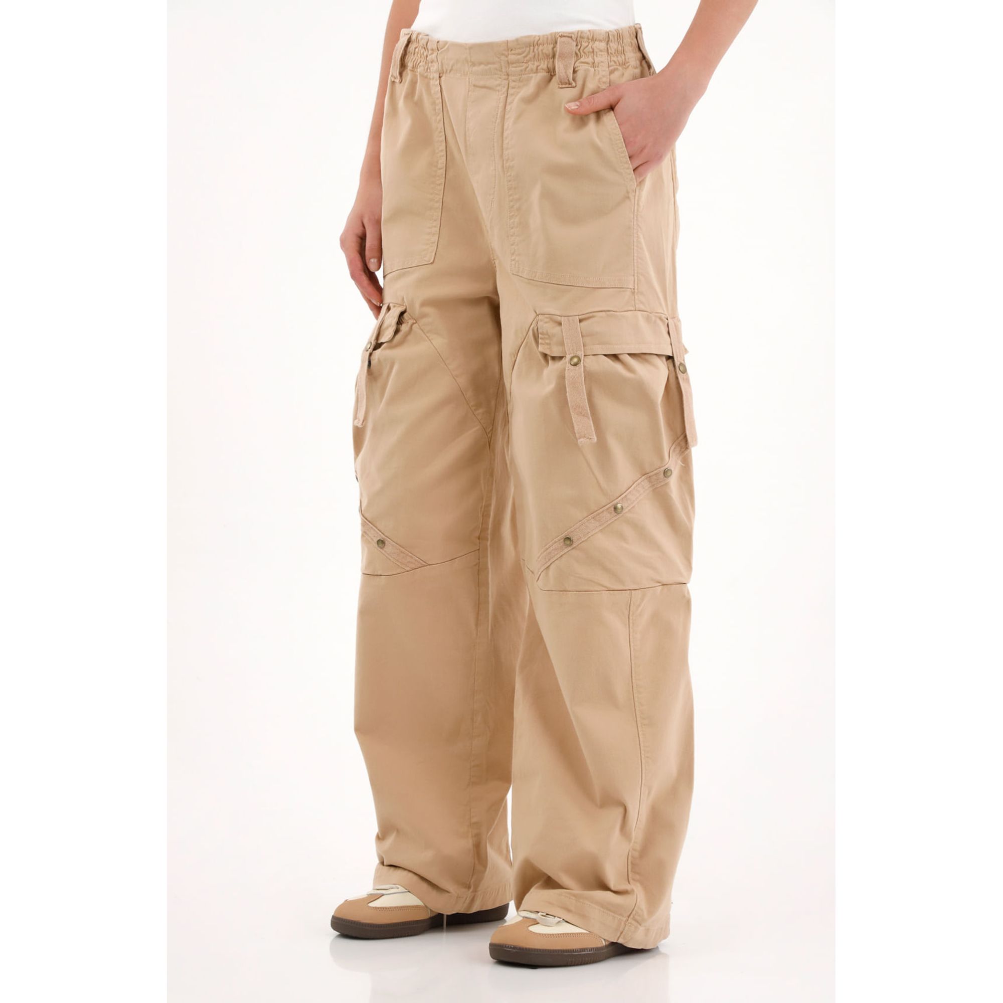 Pantalón cargo tiro alto crudo para mujer