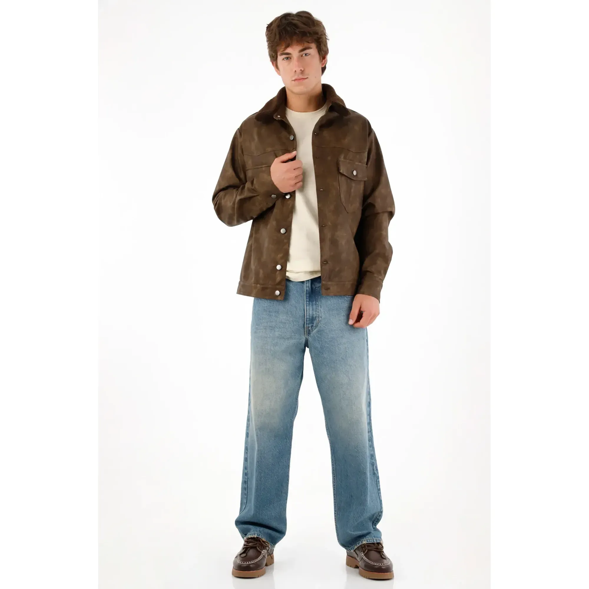 Jean Loose tono claro para hombre