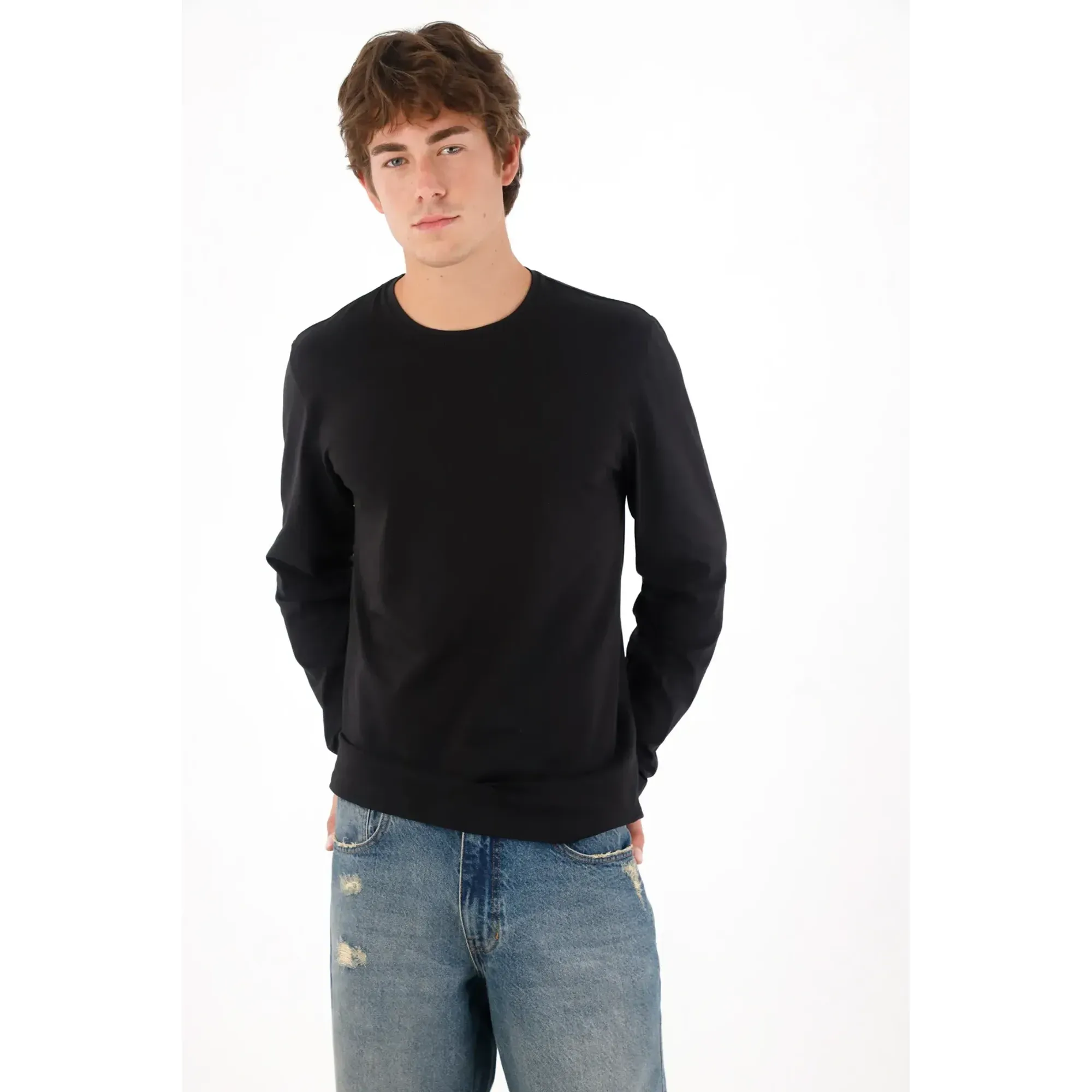 Camiseta manga larga negra para hombre