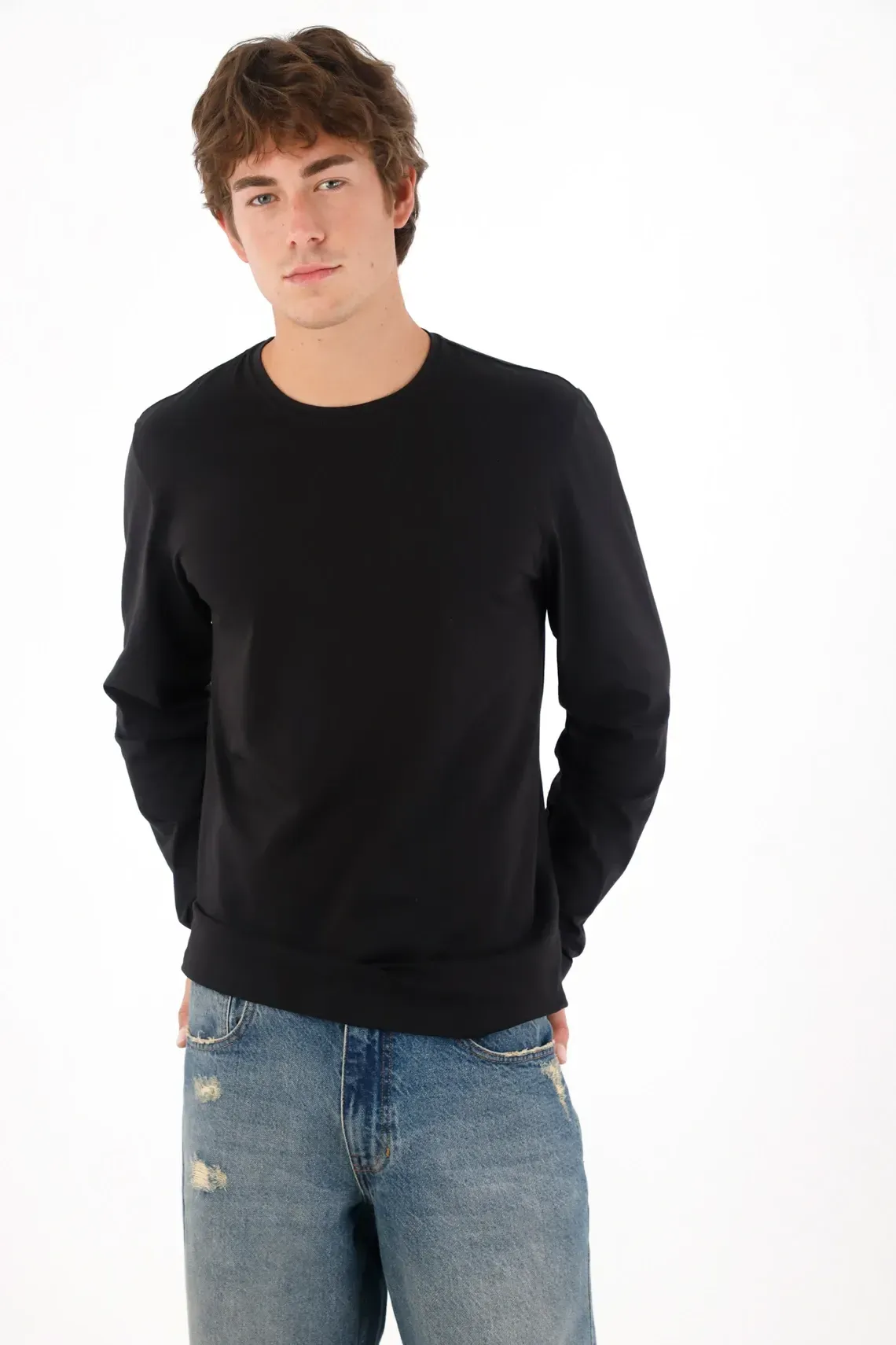 Camiseta manga larga negra para hombre