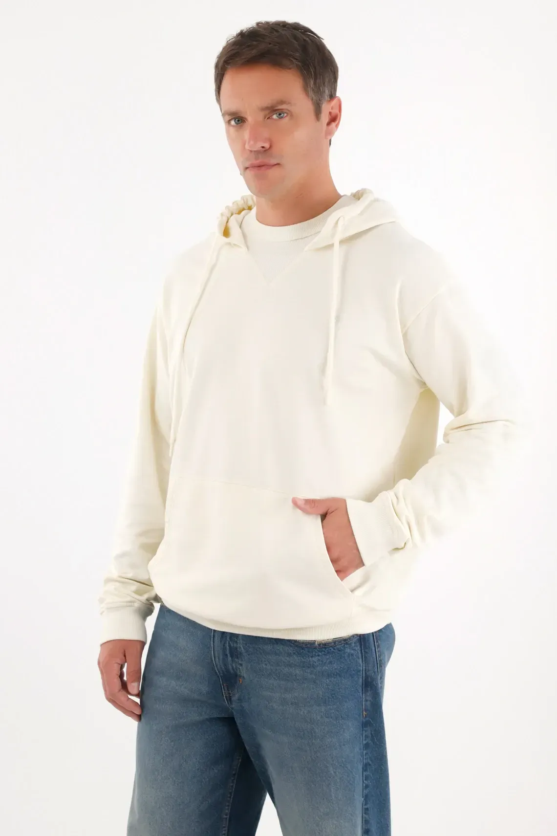 Buzo tipo hoodie con capucha crudo para hombre