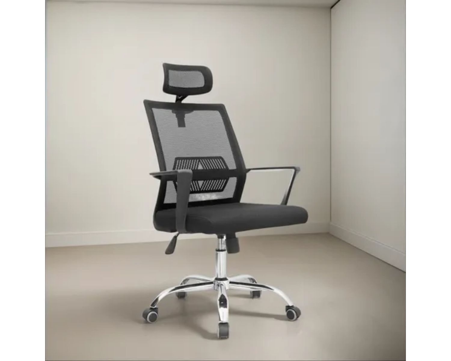 Silla Ejecutiva Giratoria Lyn Con Cabecero Negro Bonno