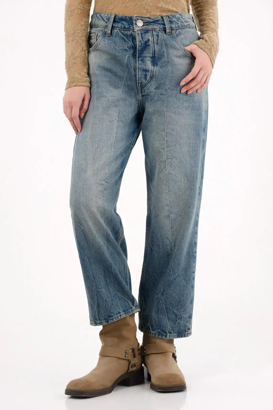 Jean tiro bajo y bota doblada azul para mujer