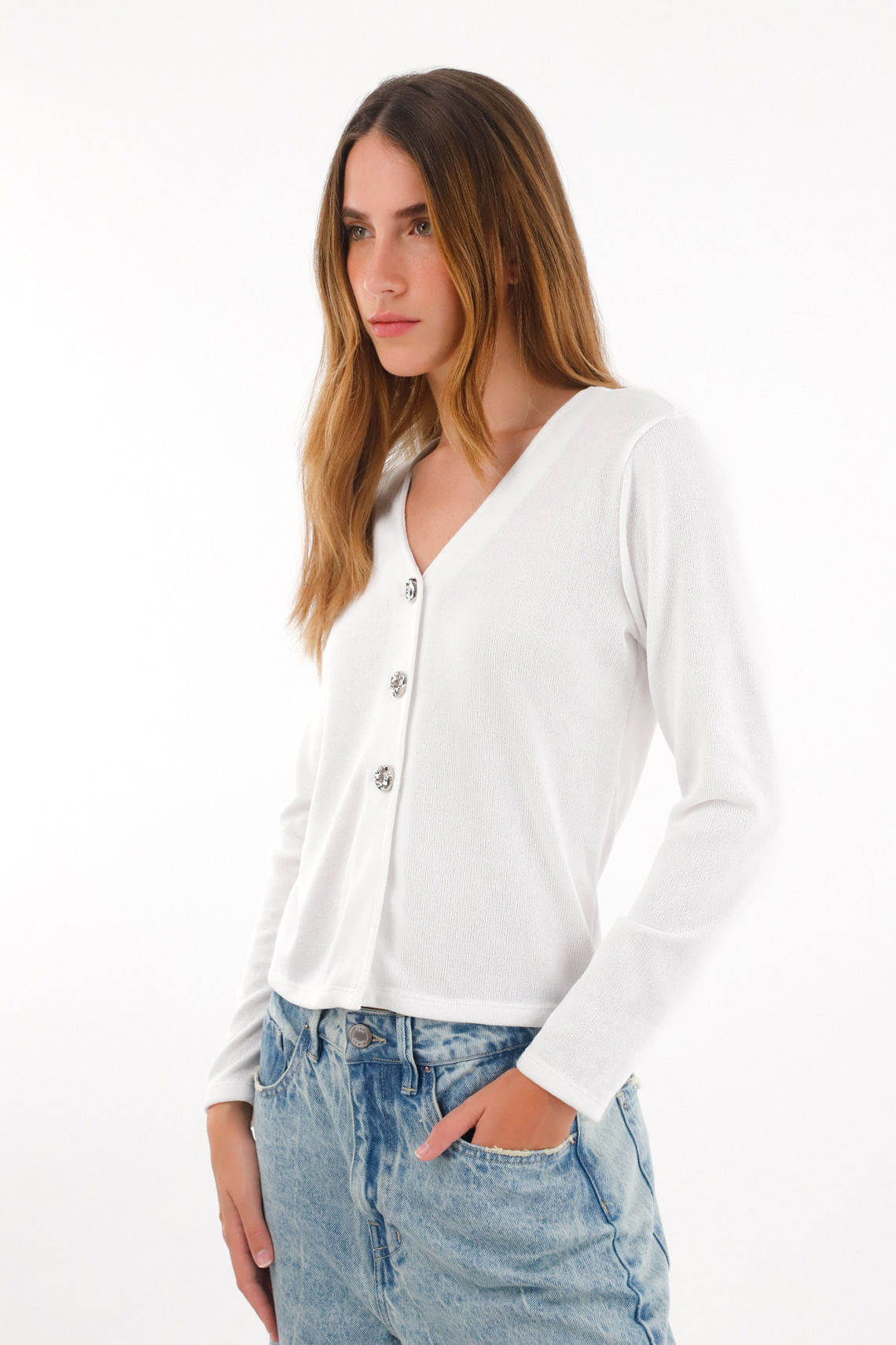 Buzo tejido con botones en frente crudo para mujer
