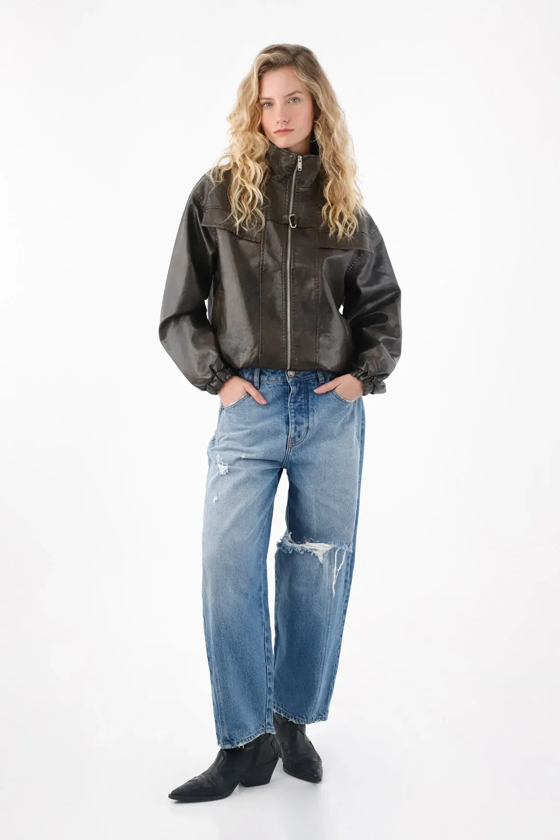 Jean con rotos azul para mujer
