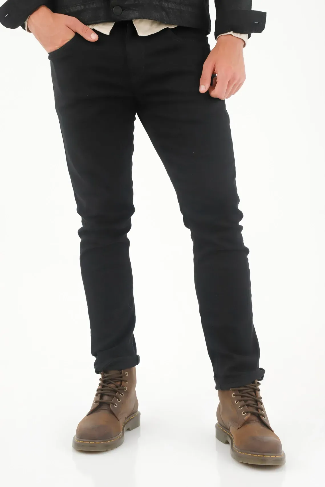 Jean Nudy clásico negro para hombre