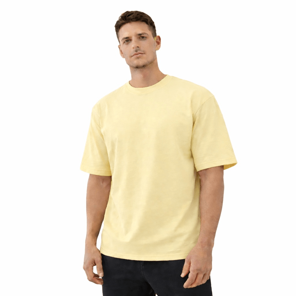 Camiseta Oversize Unicolor en Tela Burda 240g Amarillo. Suave, Cómoda y Moderna.