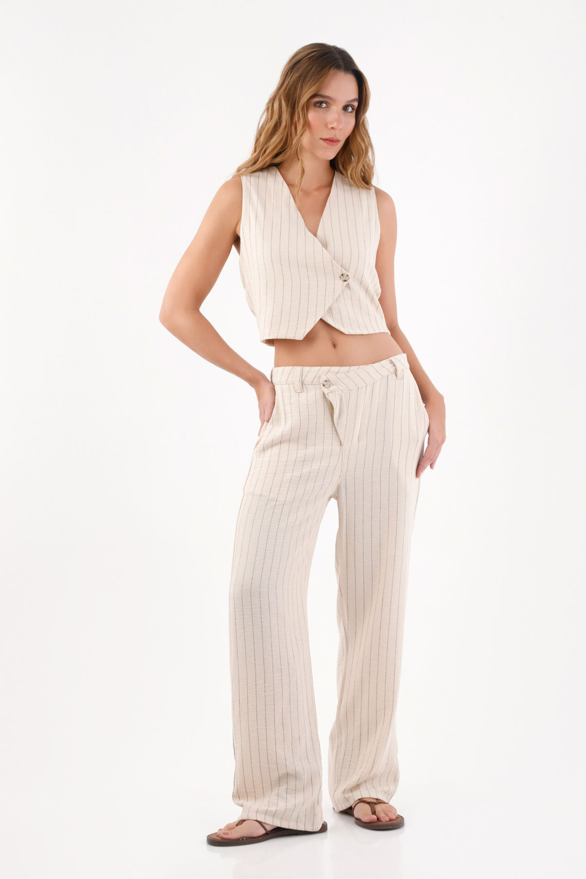 Pantalón para mujer de viscosa beige recto con rayas finas