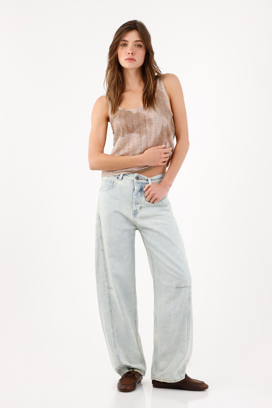 Jean wide leg con costuras paneladas en algodón azul claro para mujer