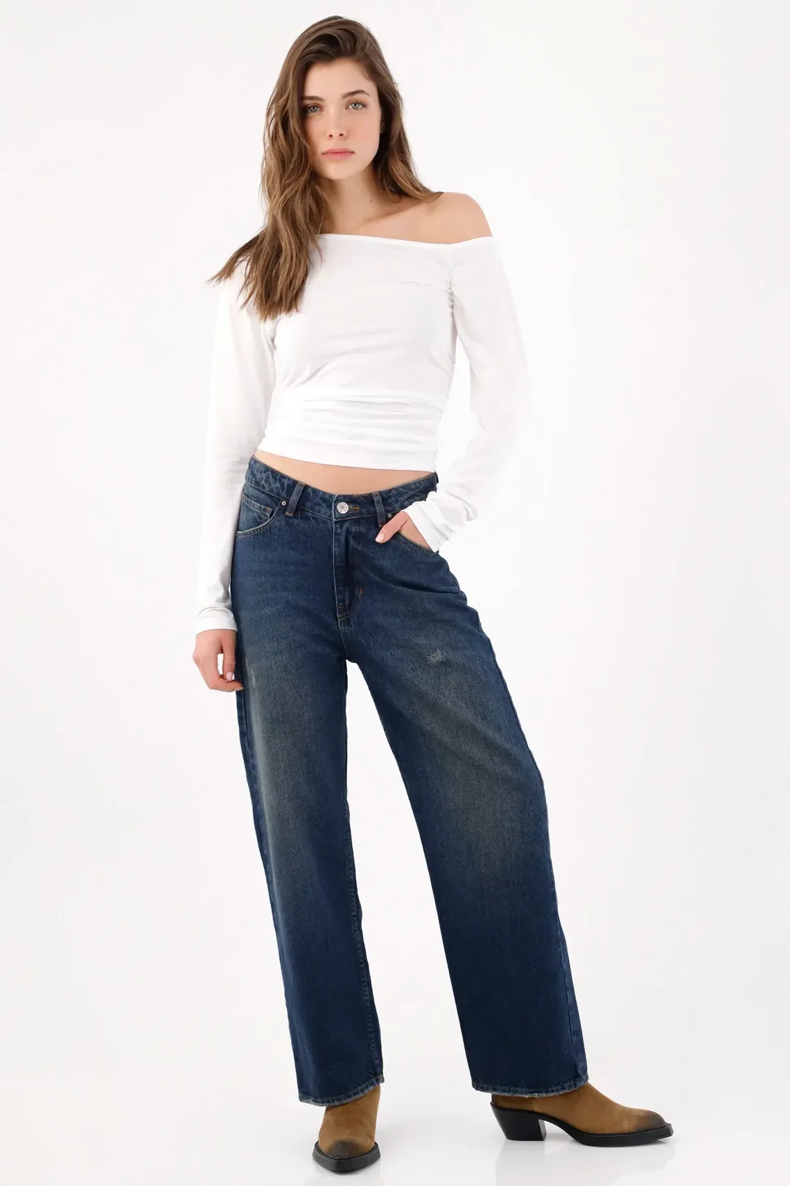 Jeans recto con pretina clásica en denim de algodón azul para mujer