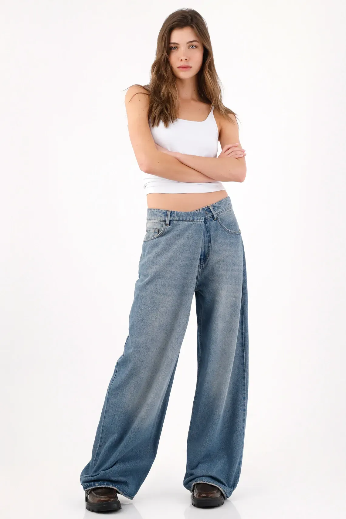 Jean wide leg con largo extra efecto puddle de algodón azul medio para mujer