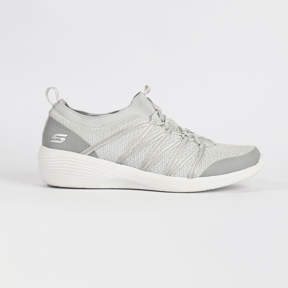 tenis con tacon skechers